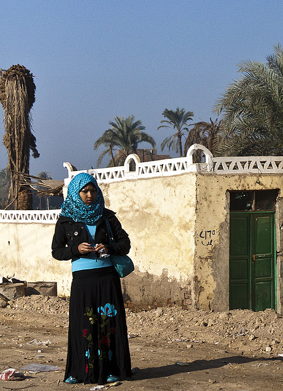 Luxor :: Girl with Turquoise Scarf