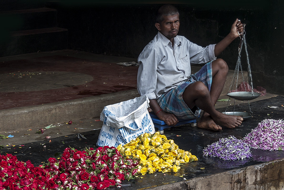 From the Colors of Kerala - Flower Markets